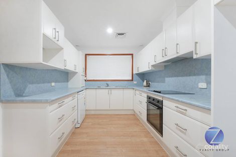 Property photo of 3 Lowe Crescent Elderslie NSW 2570