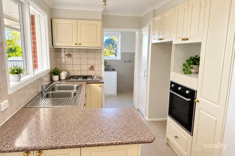 Property photo of 19 Camdale Parade St Albans VIC 3021