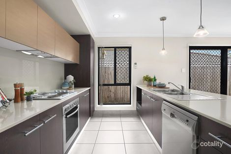 Property photo of 28 Chamomile Street Springfield Lakes QLD 4300