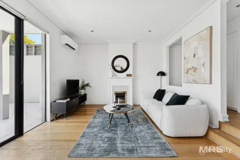 2/14 Launder St, Hawthorn, VIC 3122