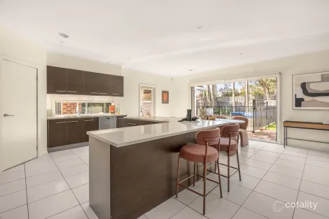 Property photo of 1 Gloucester Road Ashburton VIC 3147