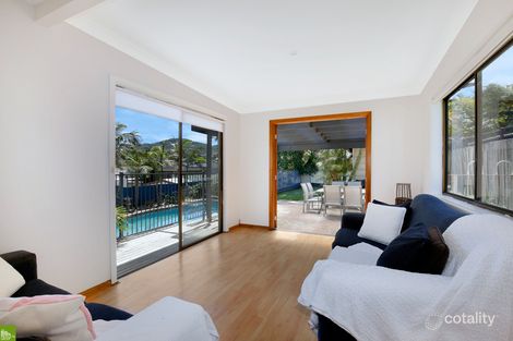 Property photo of 18 Bimbadeen Avenue West Wollongong NSW 2500