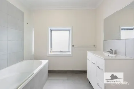 Property photo of 1 John Street Smithton TAS 7330