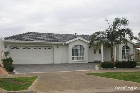 Property photo of 21 Cairnlea Drive Cairnlea VIC 3023