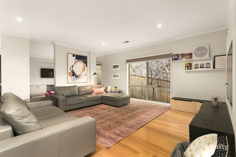 Property photo of 22 Bella Vista Close Macleod VIC 3085