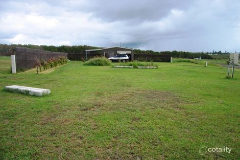 14 Bisdee St, Coral Cove, QLD 4670