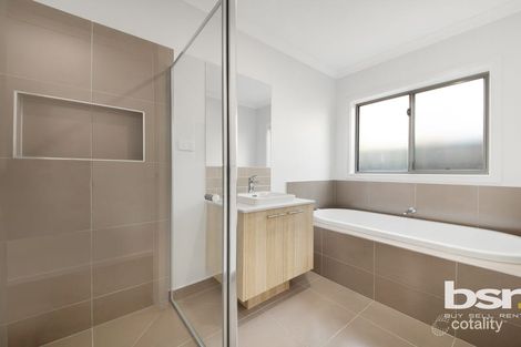 Property photo of 65 Eaglemont Drive Strathtulloh VIC 3338