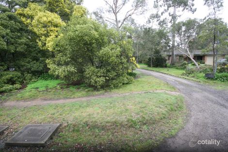 11 Kardinia Cres, Warranwood, VIC 3134