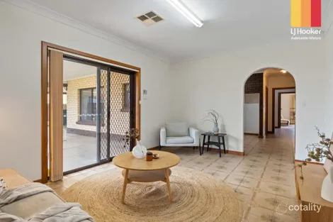 Property photo of 1 Franklin Court Paradise SA 5075