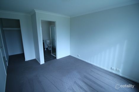 Property photo of 19 Tourmaline Drive Cobblebank VIC 3338