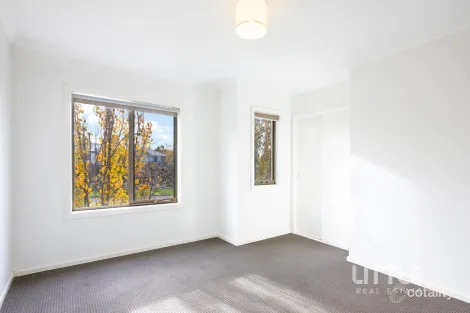 Property photo of 9/29 Ardsley Circuit Craigieburn VIC 3064