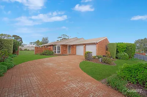 Property photo of 10 Donald Court Warrnambool VIC 3280