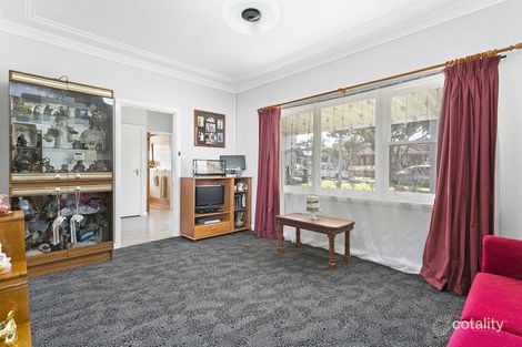 Property photo of 6 Phyllis Crescent Guildford NSW 2161
