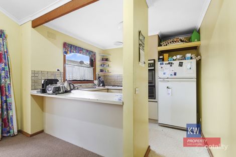 Property photo of 26 Cove Place Morwell VIC 3840