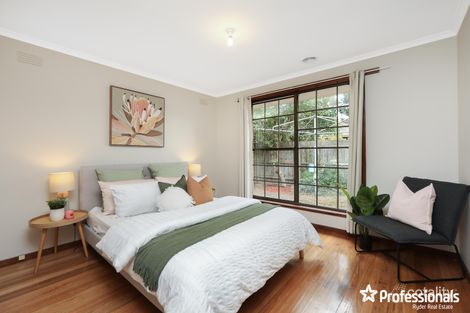 Property photo of 4 Findon Way Melton West VIC 3337