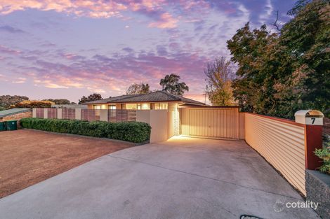 7 Hooke Pl, Charnwood, ACT 2615