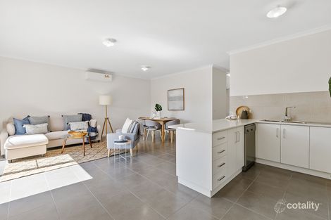 Property photo of 2/8 Somerset Crescent Mansfield VIC 3722