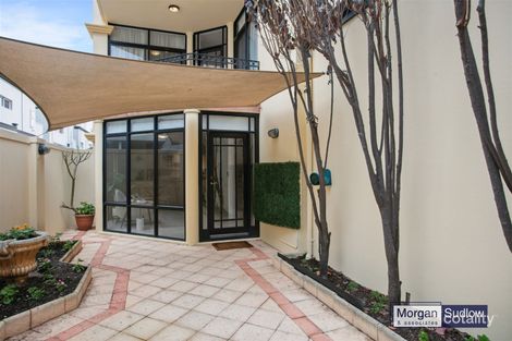 Property photo of 1/11 The Avenue Crawley WA 6009