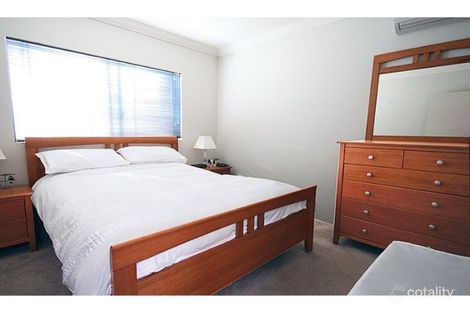 Property photo of 24/31 Helen Street Teneriffe QLD 4005