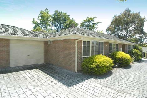 Property photo of 2/35 Glenburnie Road Mitcham VIC 3132