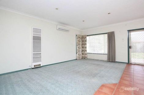 Property photo of 10 Taylors Court Caroline Springs VIC 3023