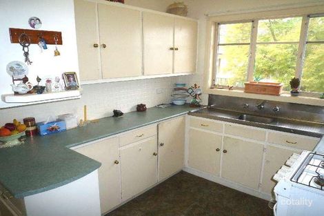 Property photo of 21 Marshall Crescent Kennington VIC 3550