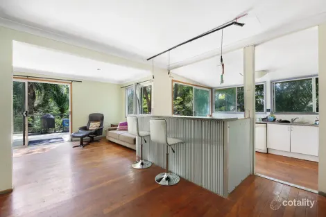 Property photo of 65 Ocean Parade Burleigh Heads QLD 4220