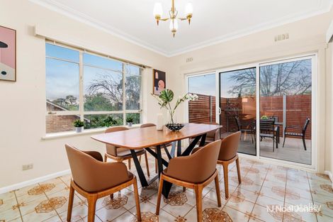 Property photo of 22 Glen Cairn Avenue Ringwood VIC 3134