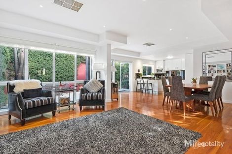 Property photo of 2/2 Noel Street Ivanhoe VIC 3079