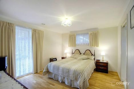 Property photo of 45 Mayfair Crescent Narre Warren VIC 3805