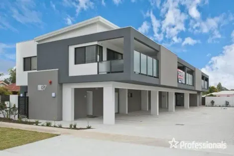 Property photo of 2/37 Gretham Road Westminster WA 6061