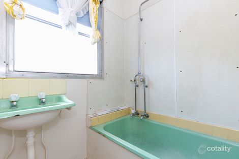 Property photo of 19 Plantation Avenue Frankston North VIC 3200