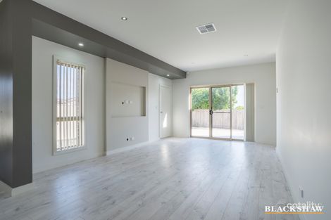 Property photo of 1 Yerradhang Street Ngunnawal ACT 2913