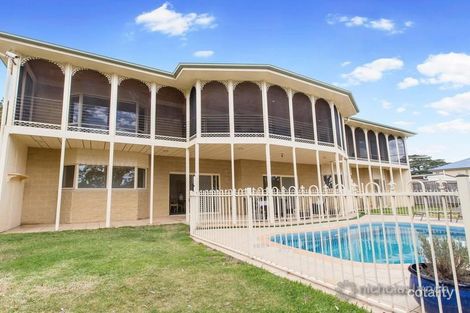 842 Point Nepean Rd, Rosebud, VIC 3939