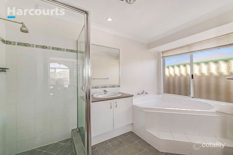 Property photo of 20 Seurat Loop Ashby WA 6065