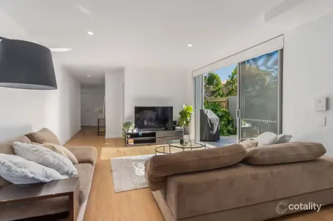 Property photo of 1/26-30 Buxton Street Ascot QLD 4007