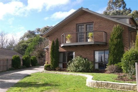 Property photo of 5 Hakea Court Mount Helen VIC 3350