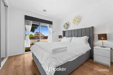 Property photo of 34 Edeys Run Hampton Park VIC 3976