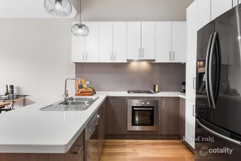 Property photo of 2/71 Nell Street Greensborough VIC 3088