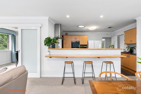 Property photo of 8 Hawkesbury Crescent Farrer ACT 2607