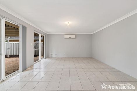 Property photo of 35 Eiffel Crescent Port Kennedy WA 6172