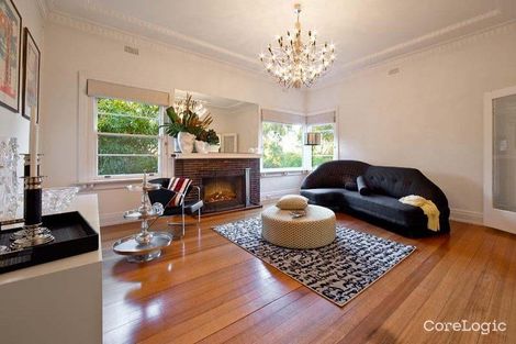 Property photo of 243 The Boulevard Ivanhoe East VIC 3079