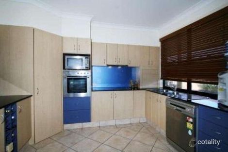Property photo of 11 Dolphin Court Palm Beach QLD 4221