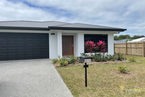 Property photo of 7 Wattledale Bend Trinity Beach QLD 4879