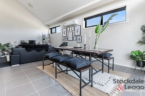 Property photo of 12/24 Healesville Loop Craigieburn VIC 3064
