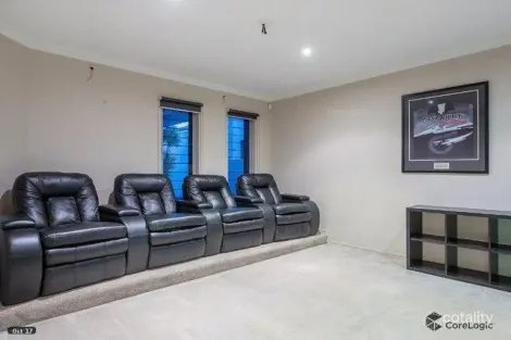 Property photo of 9 Harbourvue Court Helensvale QLD 4212