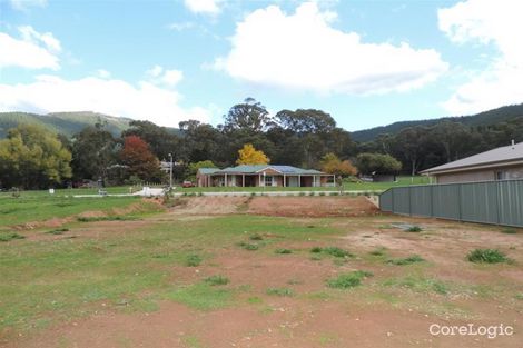 Property photo of 8 Mystery Basin Rise Bright VIC 3741