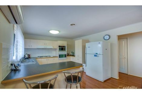 Property photo of 14 Nirringa Drive Hampton Park VIC 3976