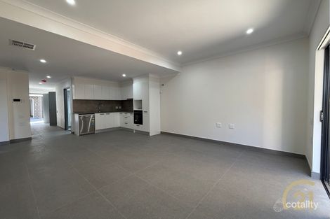 2/216 Brenan St, Smithfield, NSW 2164