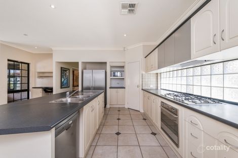 Property photo of 1 Turtle Point Cove Jandakot WA 6164